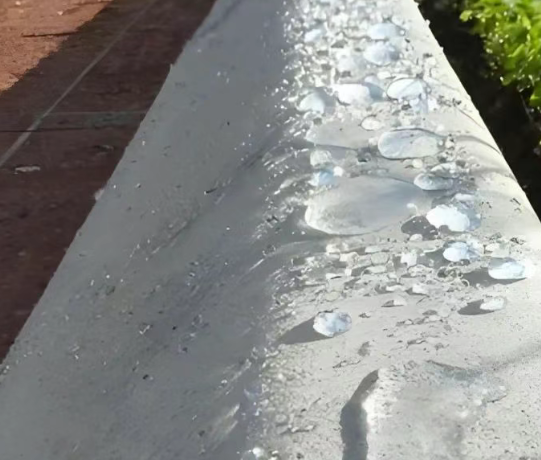 康保硅烷浸渍涂料在混凝土保护中的应用